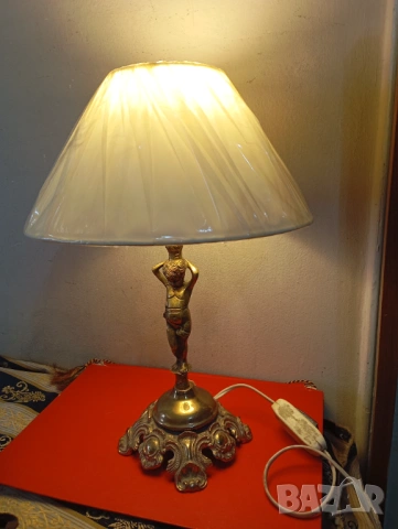 Винтидж настолна лампа, снимка 5 - Настолни лампи - 53835130