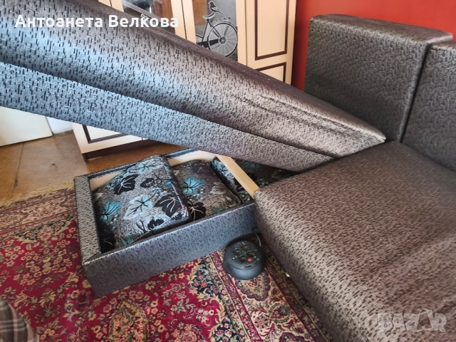 Продава разтегателен диван , снимка 3 - Дивани и мека мебел - 50605101