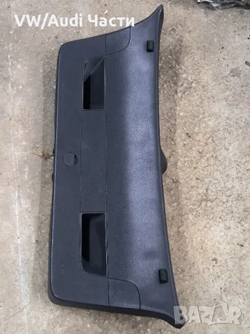Кора заден капак багажник за Голф 5 Volkswagen Golf 5 1K6867601D