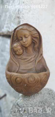 Стенен съд за светена вода с изображение на Дева Мария и Младенеца , снимка 2 - Антикварни и старинни предмети - 53843204