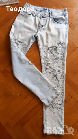 Дънки с рязана бродерия, снимка 5 - Дънки - 52949623