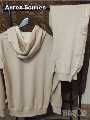 дамски екип на Guess , снимка 4 - Спортни екипи - 53256208