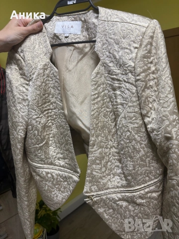 Сако в златист цвят, снимка 4 - Сака - 53346606