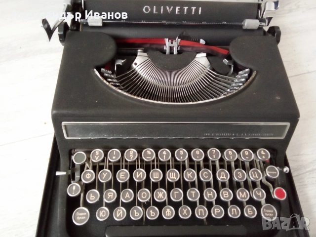 Италианска пишеща машина OLIVETTI 1940 г., снимка 2 - Антикварни и старинни предмети - 53569752