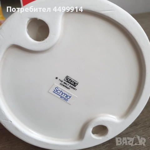 Порцеланова фигура на Шмид от Walt Disney Company - Дейзи, снимка 7 - Антикварни и старинни предмети - 51657070