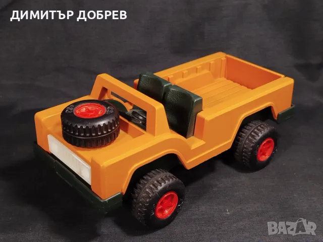 СТАРА РЕТРО ПЛАСТМАСОВА ИГРАЧКА SAFARI JEEP FISHER-PRICE USA, снимка 1 - Колекции - 47680810