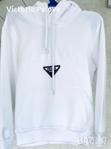 Детско худи с качулка PRADA оригинал  унисекс – бяло, за 3-4 години , снимка 6 - Детски Блузи и туники - 53711698