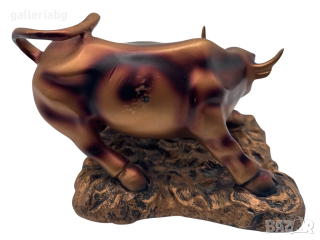 Декоративна фигура Бик – символ на сила и късмет, снимка 2 - Статуетки - 47787808