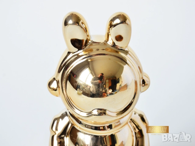 Декоративна Фигура за Украса За Дома / Златна Статуетка Заек Космонавт / Подарък за Нов Дом, снимка 6 - Статуетки - 52398618