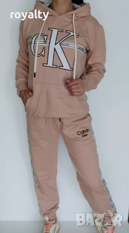 Calvin Klein дамски комплекти Различни цветове , снимка 2 - Спортни екипи - 51726143