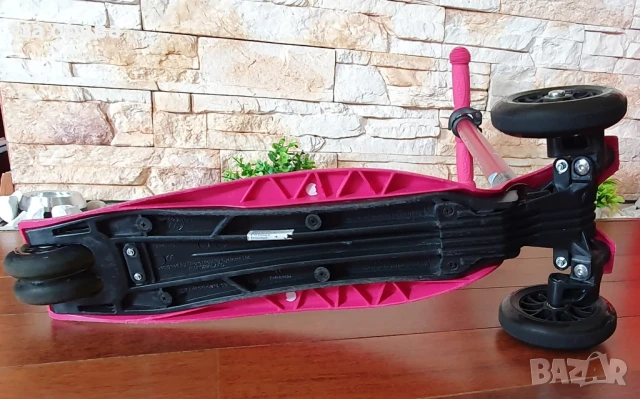 Тротинетка Maxi Micro, снимка 3 - Скутери и тротинетки - 51033271