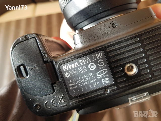 Фотоапарат Nikon D90 + Nikkor AF-S 16-85 mm, снимка 6 - Фотоапарати - 53005971