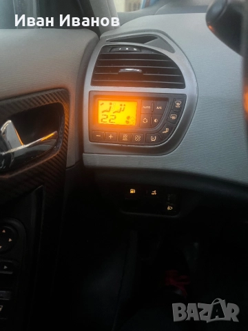 Ситроен С4 Пикасо 1.6 HDI, снимка 8 - Автомобили и джипове - 52281148