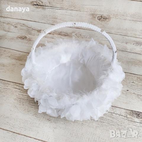 6503 Бяла сватбена кошница за цветя и късмети за хвърляне, 23 см, снимка 6 - Сватбени аксесоари - 54039186