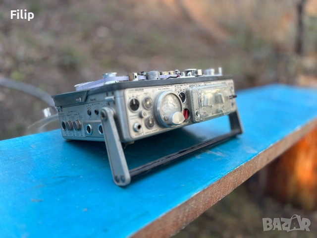 NAGRA IV-SJ (1972) – студиен рекордер с оригинално захранване, микрофони и златни капсули