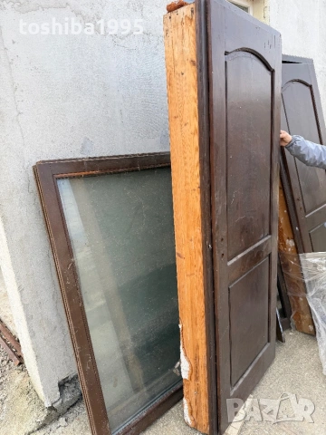 Сървени интериорни врати