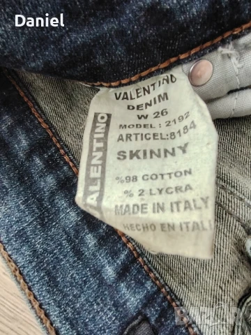  Дамски италиански дънки Валентино, снимка 3 - Дънки - 50676854