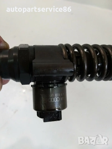 Дюза за гориво Bosch за Jeep Patriot 2.0 Crdi (2008) 0414720404, 03G130073G, снимка 2 - Части - 53534879