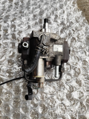 ГНП-Nissan Navara D40 -2.5dci-174кс-2006г, снимка 2 - Части - 53884379