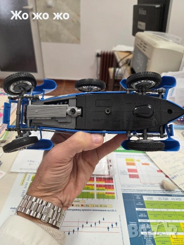 колички метални чисто нови 1:18, снимка 5 - Колекции - 53663987