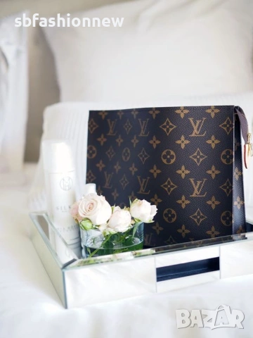 Клъч Louis Vuitton, снимка 3 - Чанти - 53355509