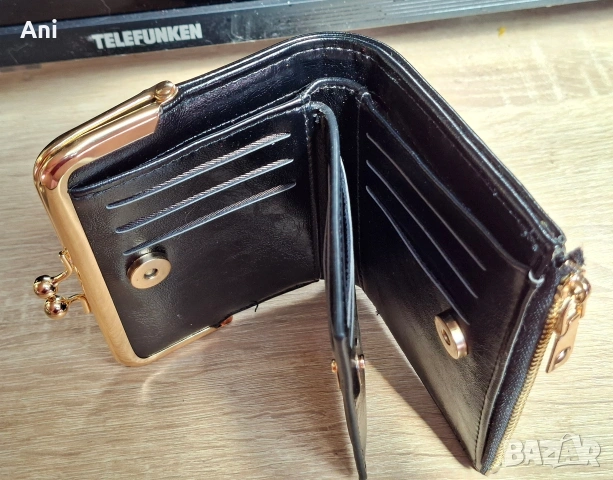 Малко кожено протмоне Fragola, снимка 5 - Чанти - 53861747