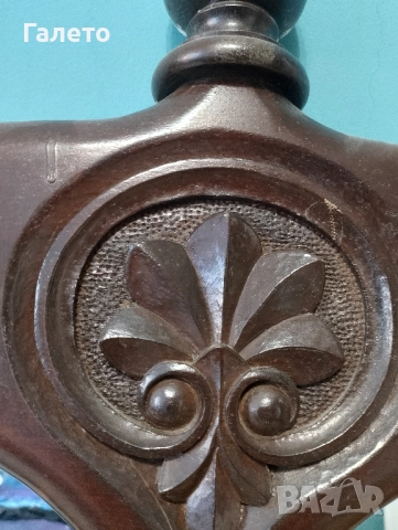 Огледало от масивно дърво с дърворезба , снимка 2 - Антикварни и старинни предмети - 51690504