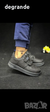 Nike детски маратонки, снимка 4 - Детски маратонки - 50834580