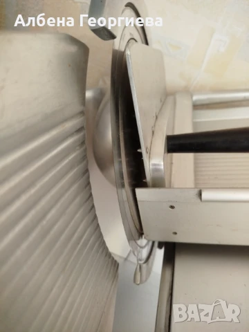 Професионална слайс машина GRAEFF - 300 W, снимка 8 - Кухненски роботи - 51376350