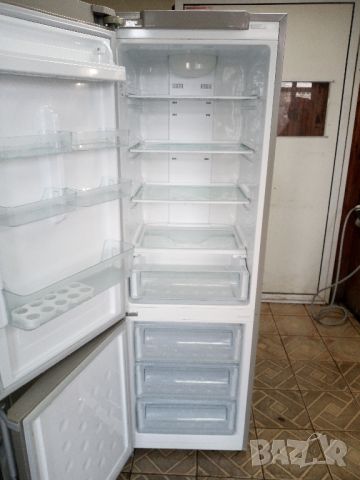 Иноксов комбиниран хладилник с фризер Samsung No Frost 2 години гаранция!, снимка 6 - Хладилници - 45088339