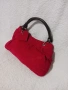 Червена чанта, снимка 3