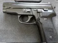 Боен пистолет "Зиг Зауер" Р 229, снимка 3