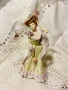 порцеланова статуетка , снимка 1