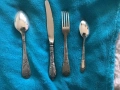 Десертен комплект посребрен в отлично състояние не се използва, снимка 2