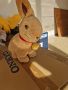 Плюшена играчка заекът от Линд/ Lindt, снимка 1 - Плюшени играчки - 45845289