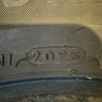 Продавам зимна гума Kumho 205/55/16-DOT-2023г.-НОВА, снимка 13 - Гуми и джанти - 45686510