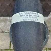 Задна гума слик за мотор bridgestone battlax 200/65/17, снимка 1 - Гуми и джанти - 45023524