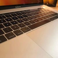 MacBook Pro 15', 2017, Radeon Pro, снимка 3 - Лаптопи за работа - 45506770