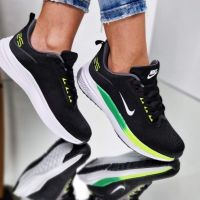 Дамски маратонки Nike, снимка 3 - Маратонки - 45889720