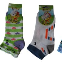 Детски чорапи - терлички, снимка 1 - Чорапи - 45838105