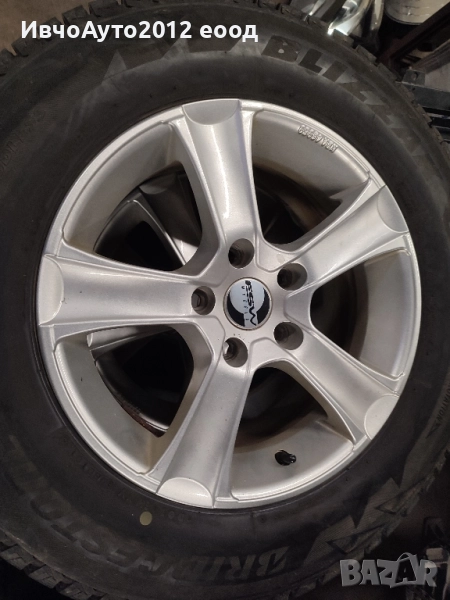 Зимен комплект Toyota rav 4 гуми с джанти , снимка 1