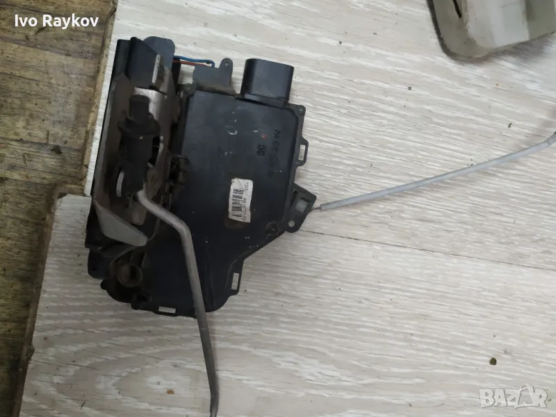 Предна Лява Брава , Ключалка Ауди A4 B6 - A6 C5 , 4B1837015G, снимка 1