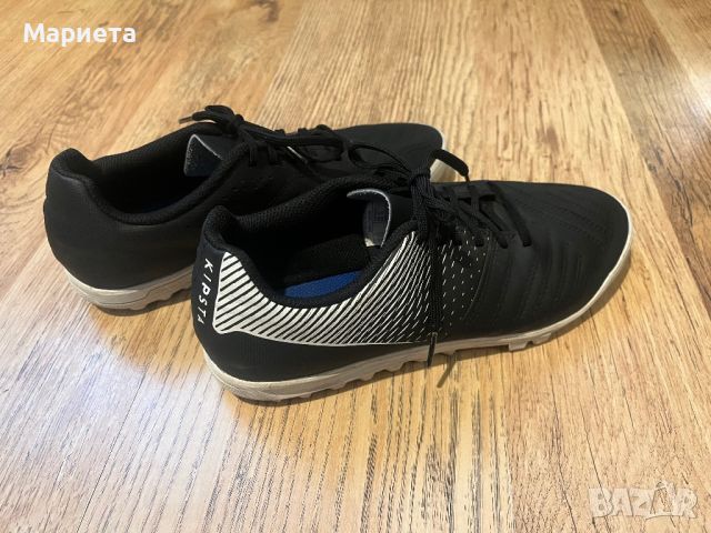 Черни спортни  обувки Kipsta купувани от Декатлон, снимка 7 - Детски маратонки - 46409667