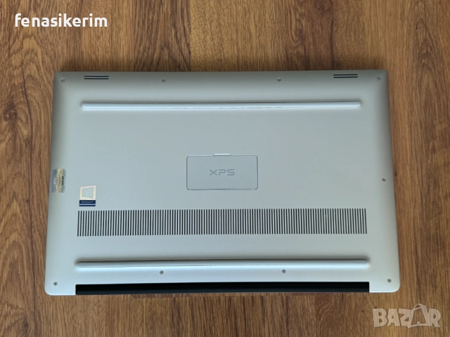 15.6' 100% sRGB IGZO4 Core i7-9750H DELL XPS 7590 16GB DDR4/512GB NVMe/Nvidia GTX 1650 4GB/Бат 6ч, снимка 3 - Лаптопи за работа - 53926353