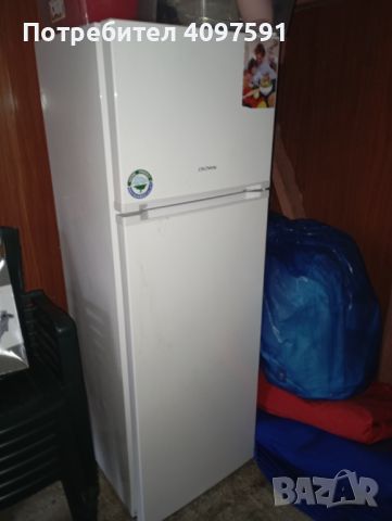 Хладилник с горна камера Crown GN3461, снимка 1 - Хладилници - 46248741