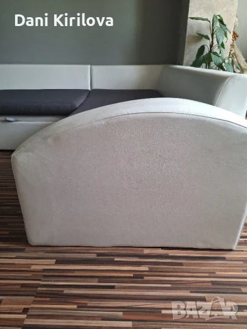 Ъглов диван, снимка 6 - Дивани и мека мебел - 50461456