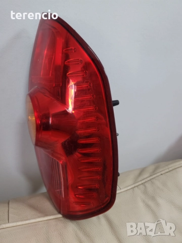 Заден десен стоп, снимка 2 - Части - 52628100