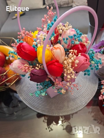 кошница с лалета , снимка 4 - Изкуствени цветя - 53431800