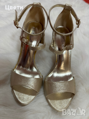 Обувки Paolo Botticelli златни