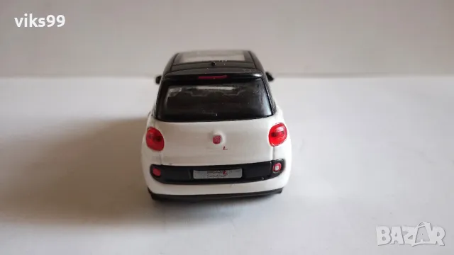 Bburago FIAT 500L Van Weiss Ab 2012 1:43, снимка 4 - Колекции - 48268729